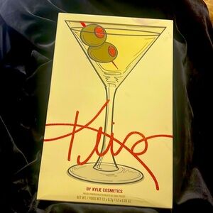 Kris By Kylie Cosmetics 12 color palette